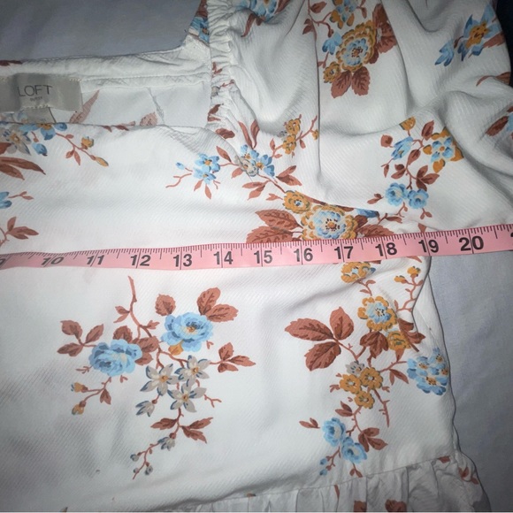 Loft Outlet Floral Raglan Sleeve Top Size Medium - Picture 7 of 13